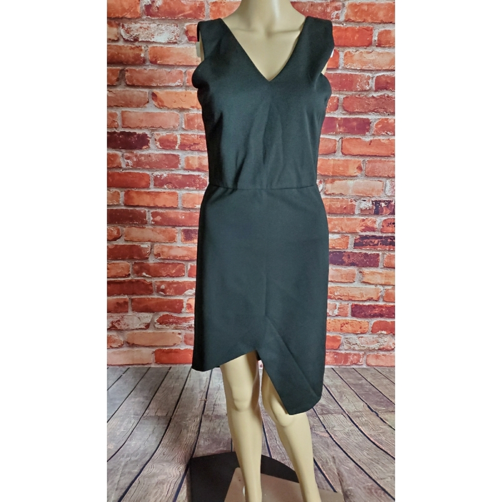 Aqua Black Asymmetrical Dress Size Medium NWT - Picture 3 of 5